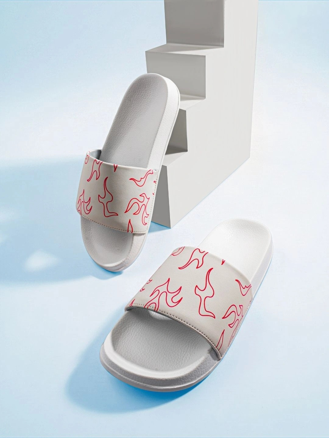 ARVAN Women Printed Sliders
