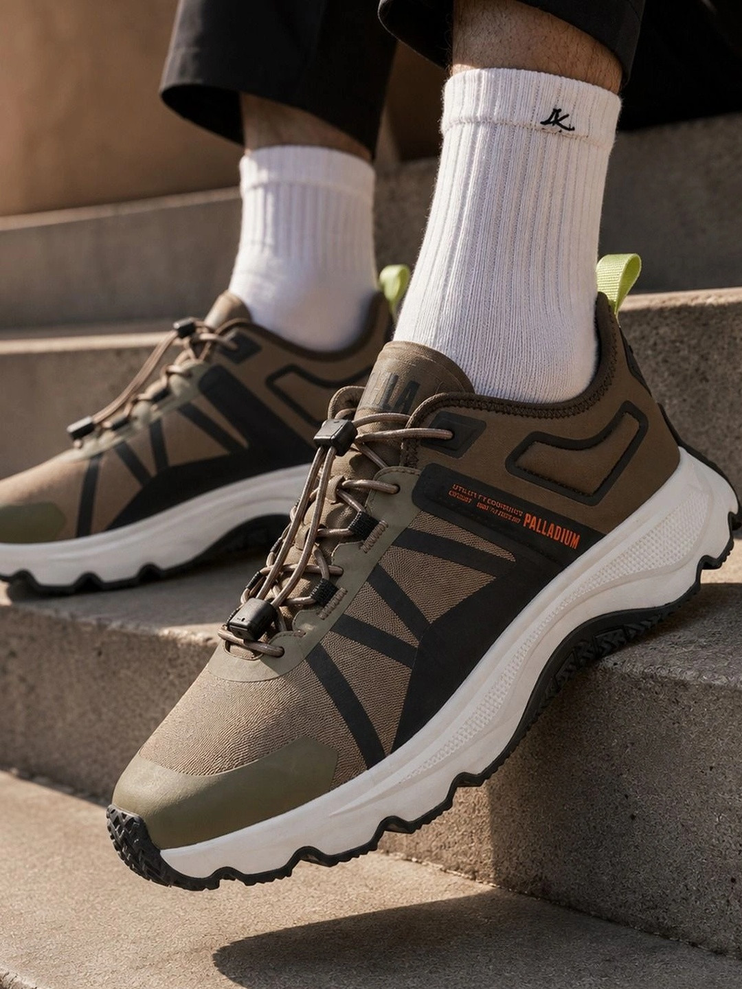 PALLADIUM Mens Thunder Escape Shoes