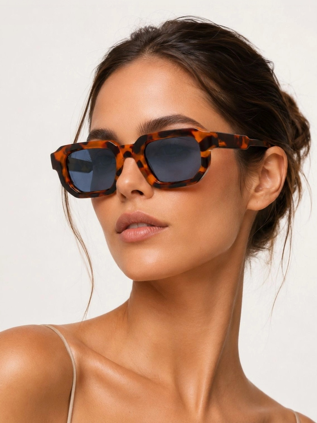 OUDI Men Grey Lens & Brown Square Sunglasses with