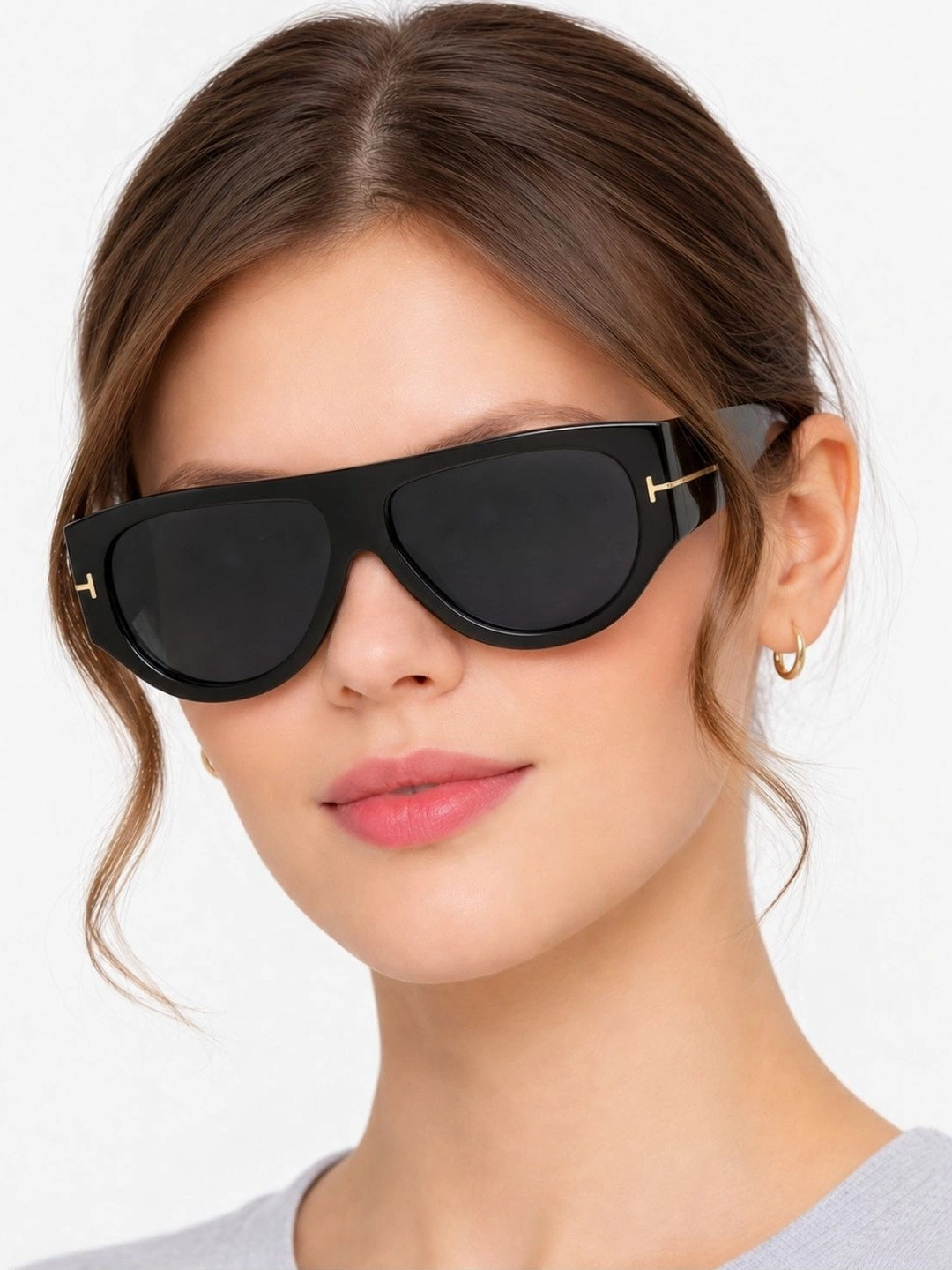 OUDI Women Grey Lens & Black Shield Sunglasses with
