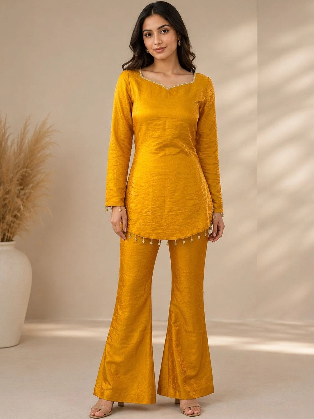 SZN Women Regular Kurta with Trousers