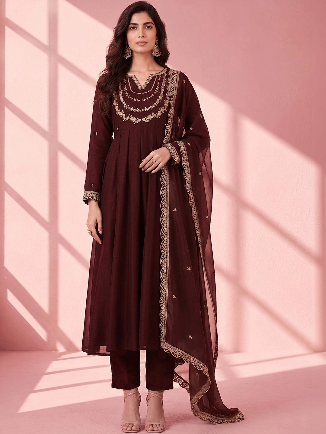 SACi Women Ethnic Motifs Embroidered Empire Thread Work Kurta with Trousers & With Dupatta