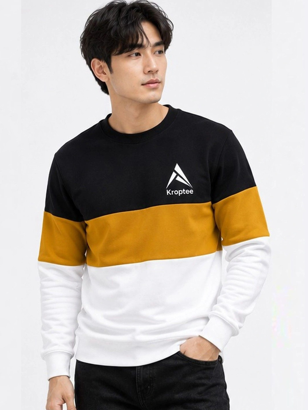 Kroptee Men Colourblocked Round Neck T-shirt