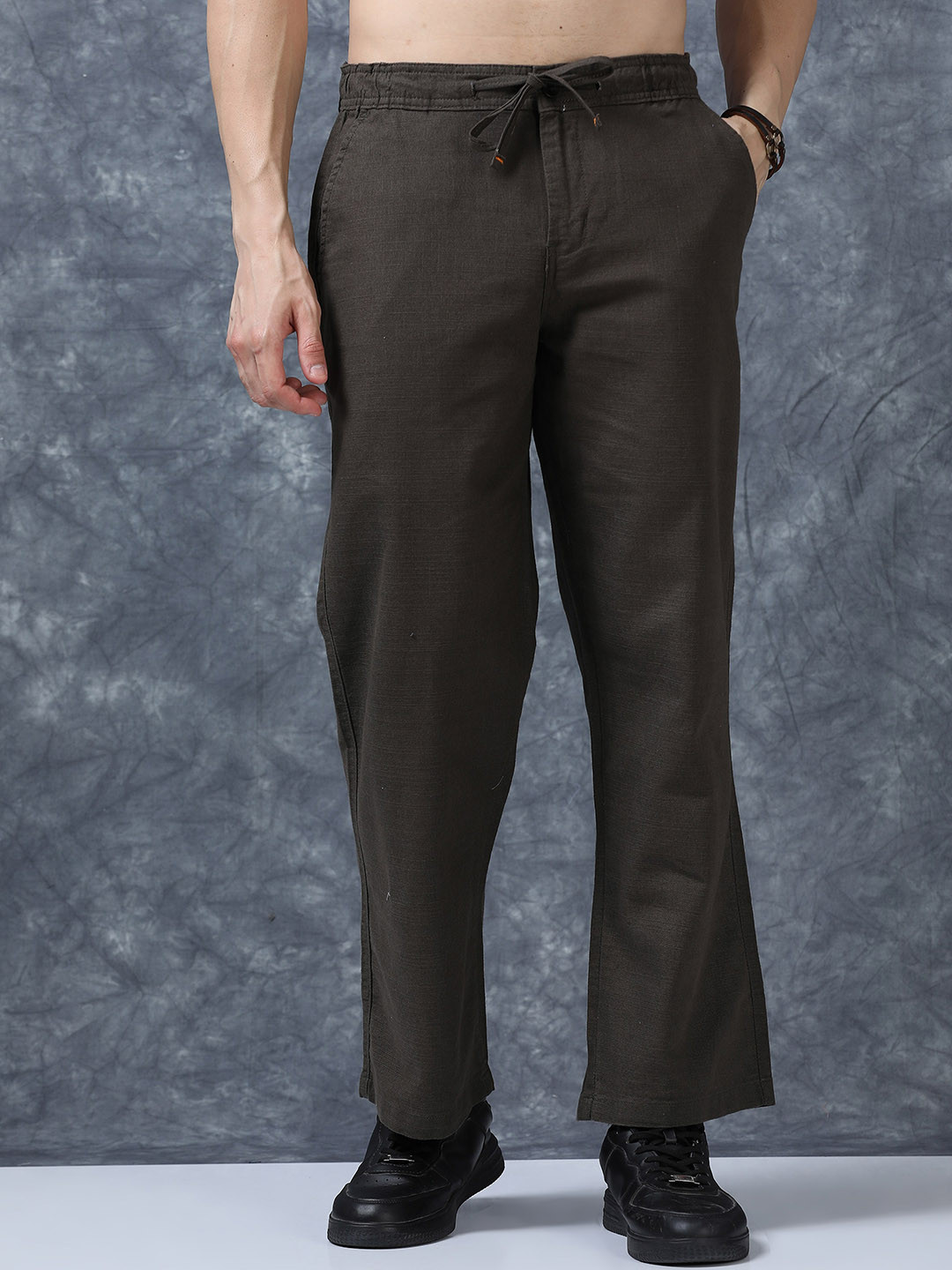 The Roadster Lifestyle Co Linen Relaxed-Fit Regular Trousers