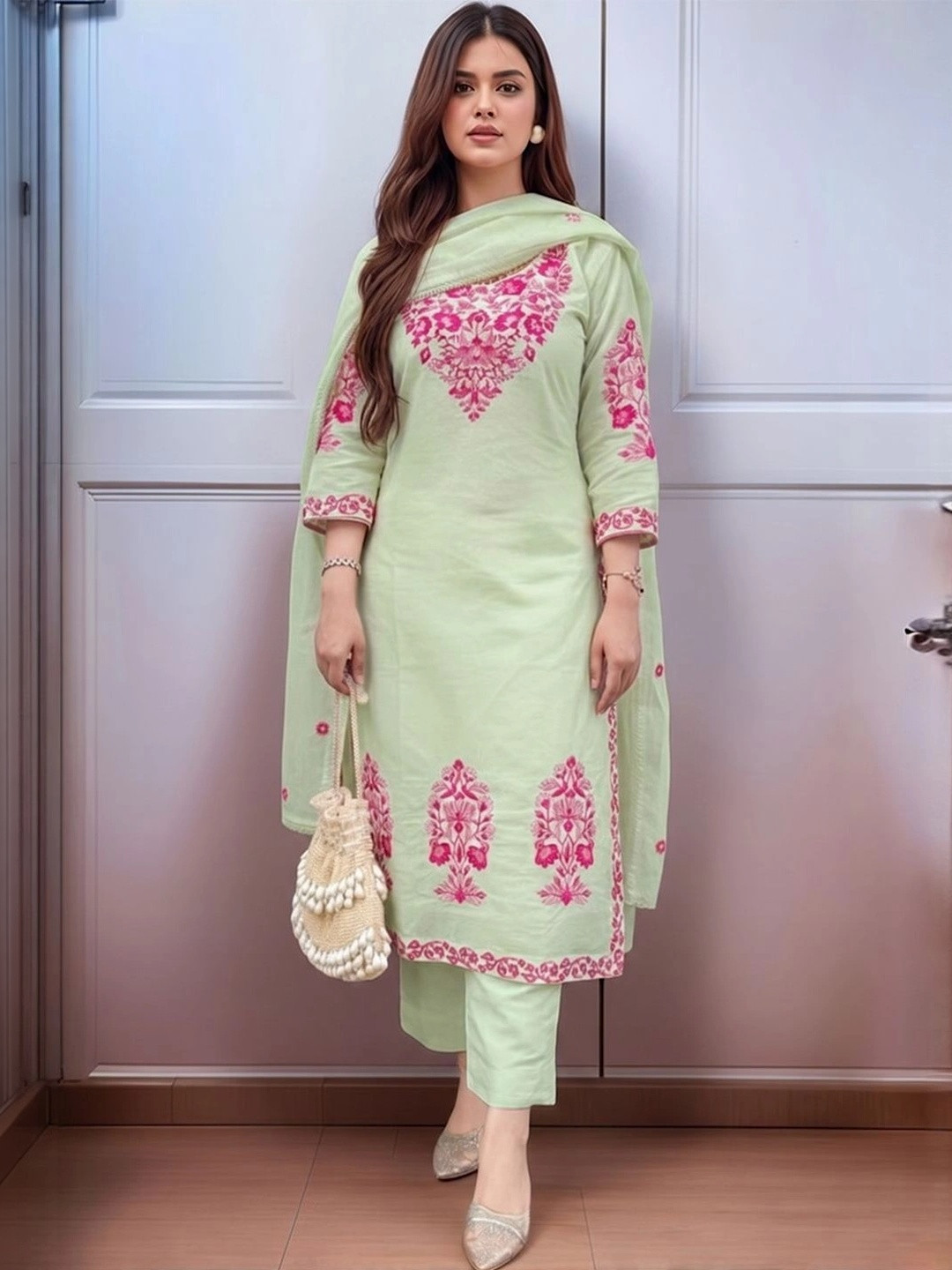 Aaghnya Women Ethnic Motifs Embroidered Regular Thread Work Kurta with Trousers & With Dupatta