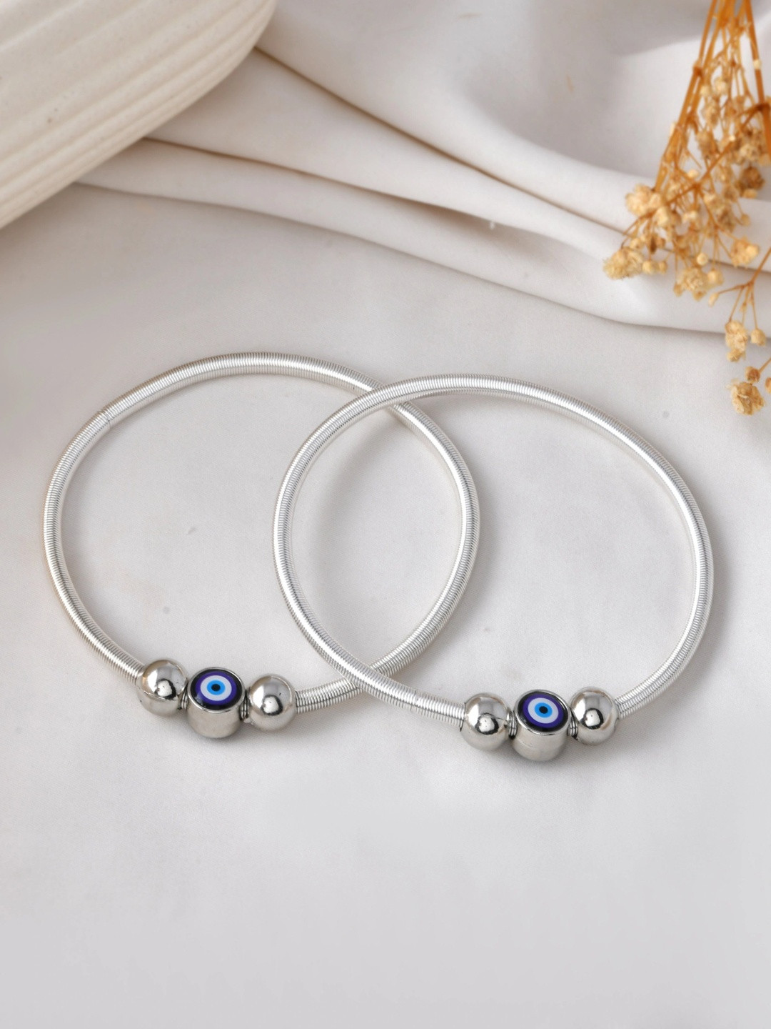 VOJ Silver-Plated Artificial Stones and Beads Anklet