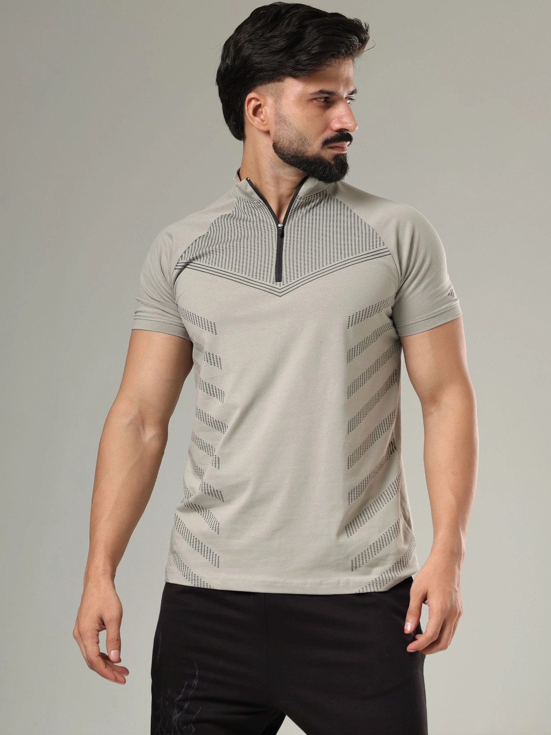 GROW Men Printed High Neck T-shirt