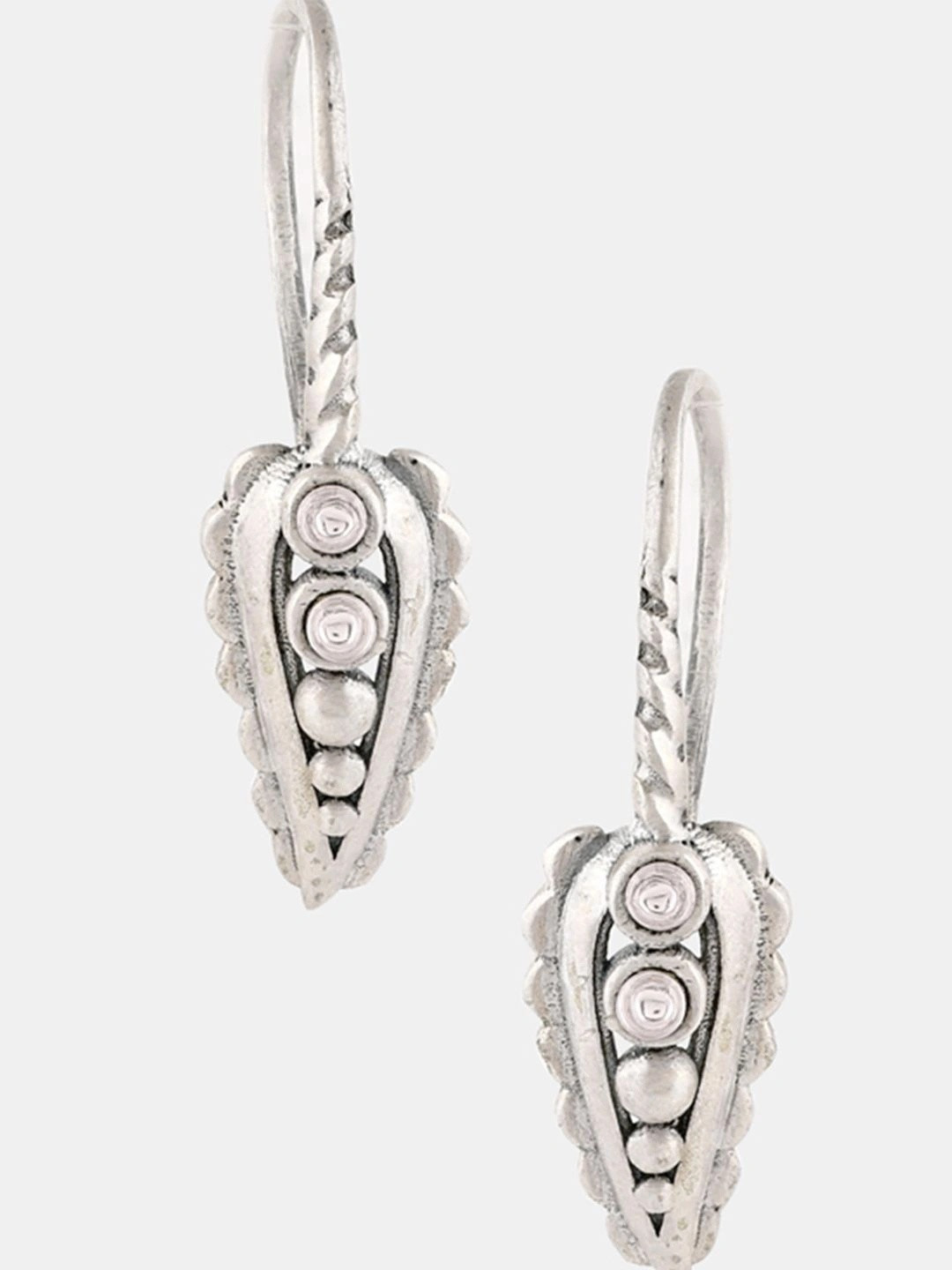 SHAYA Leaf Shaped Drop Earrings