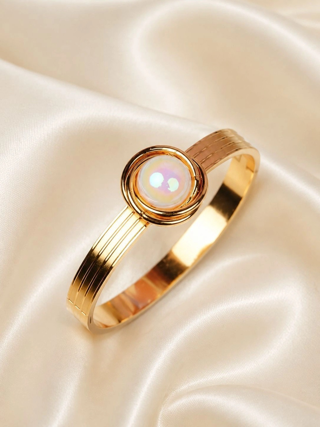 Zeraki Jewels Gold-Plated Cuff Bracelet