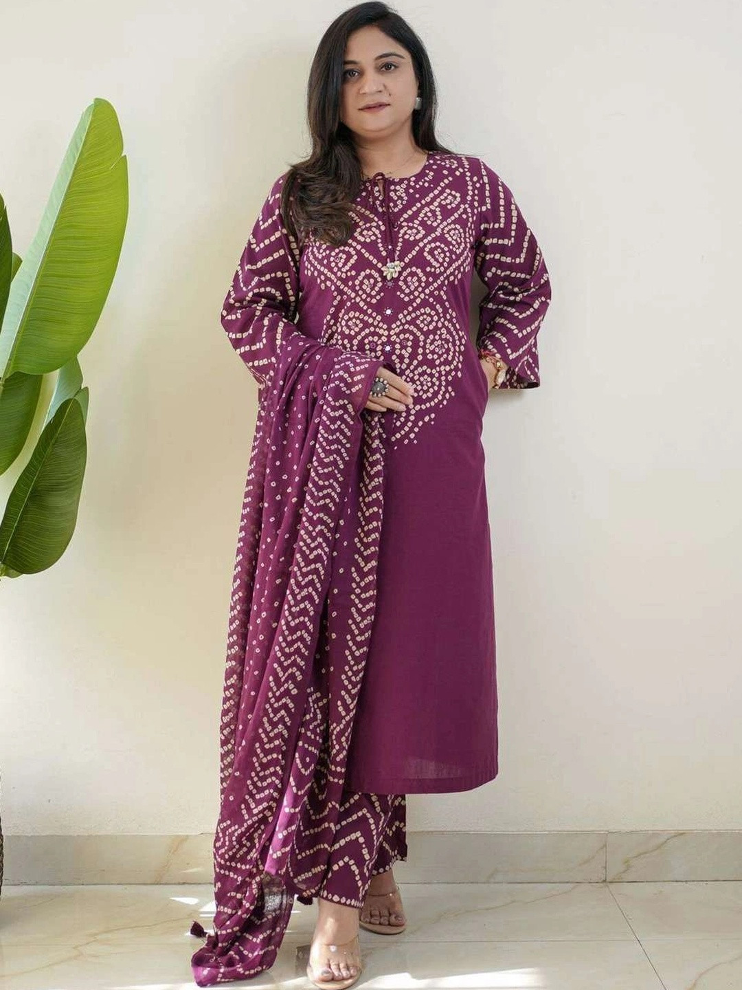 shreeram Women Bandhani Printed Regular Pure Cotton Kurta with Trousers & With Dupatta