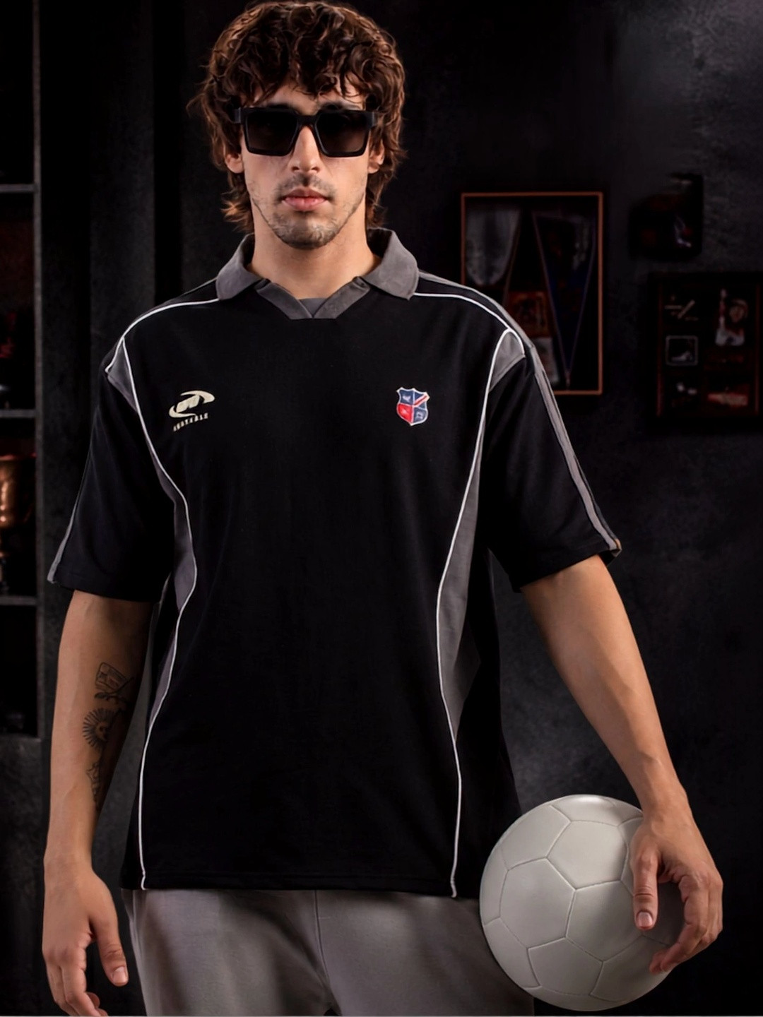 Maniac Brand Logo Colourblocked Polo Collar T-shirt