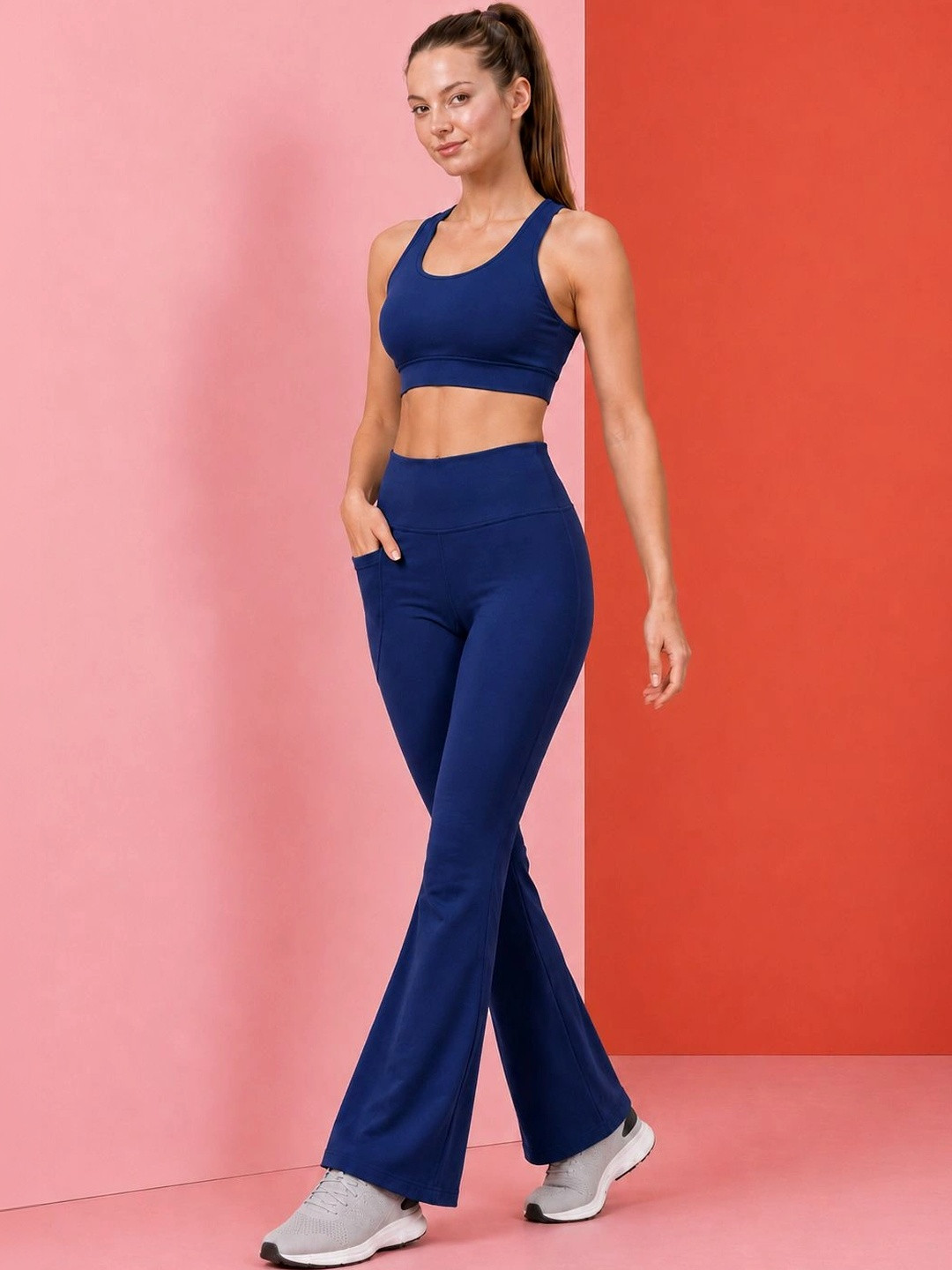 POOJARAN SAREE Round-Neck Sports Bra With Flared Gym Tights Activewear Tracksuits