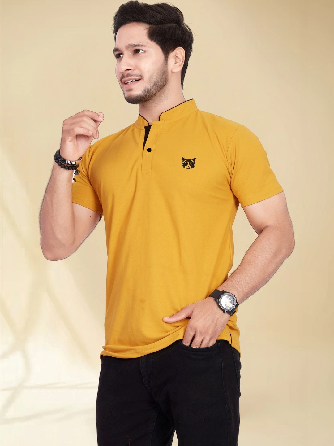 BAGHADBILLO Men Mandarin Collar T-shirt