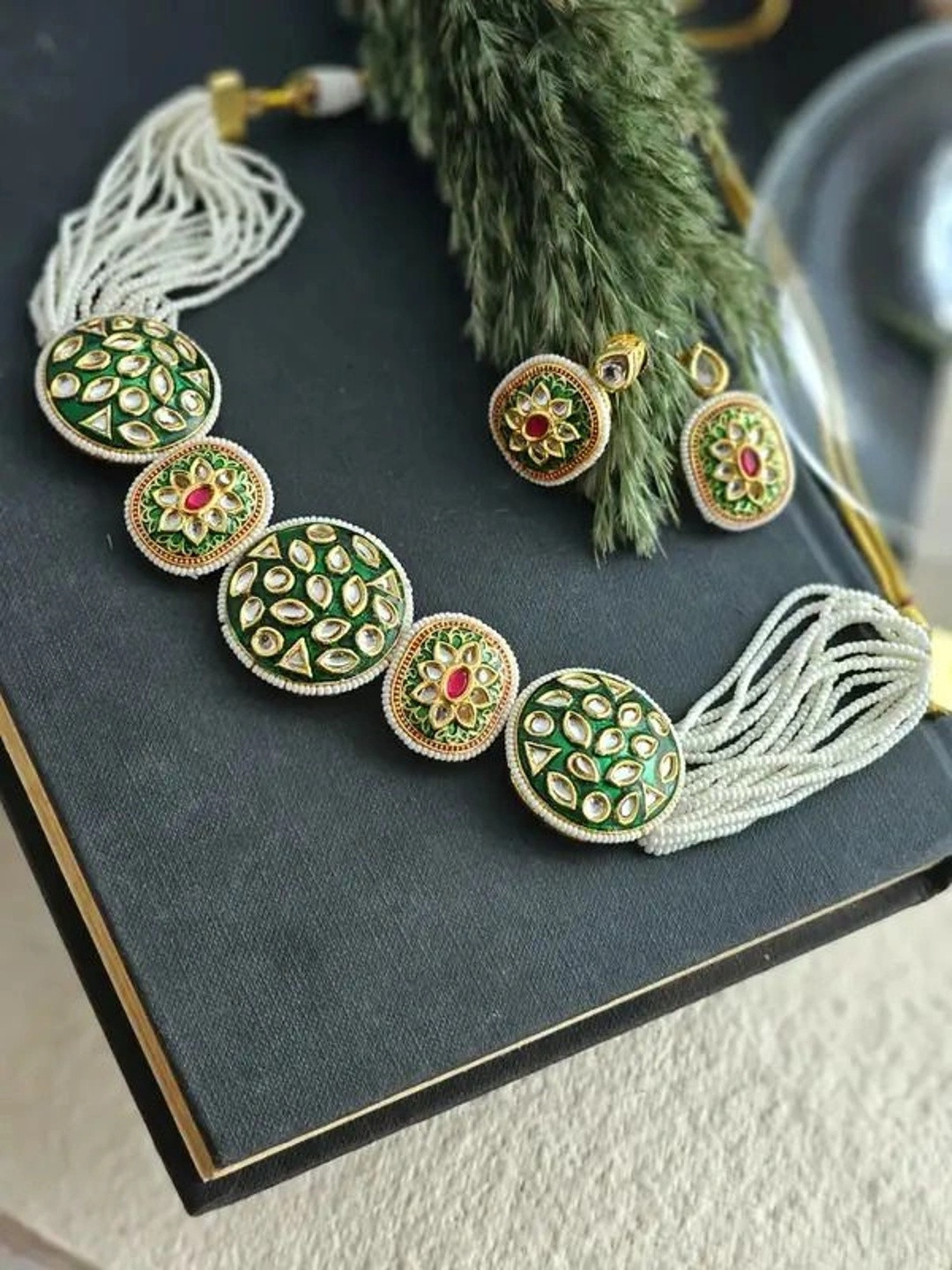 Binnis Wardrobe Gold-Plated Kundan-Studded & Beaded Choker Jewellery Set