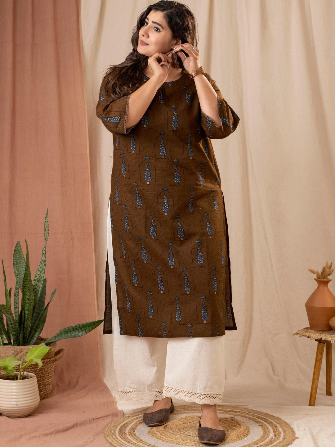 Amthi Women Ethnic Motifs Printed Indie Prints Kurta