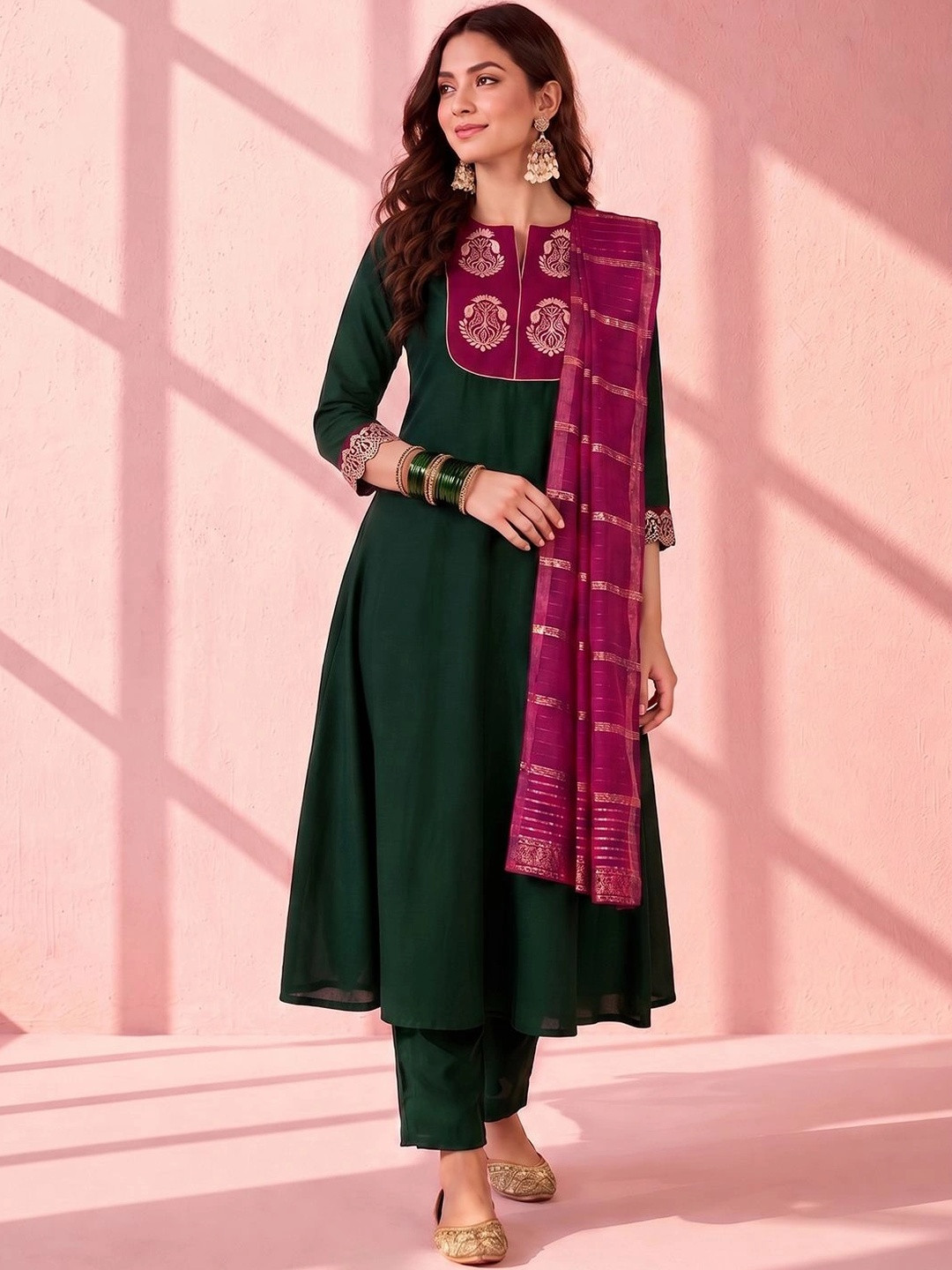 SACi Women Ethnic Motifs Embroidered Regular Thread Work Kurta with Trousers & With Dupatta
