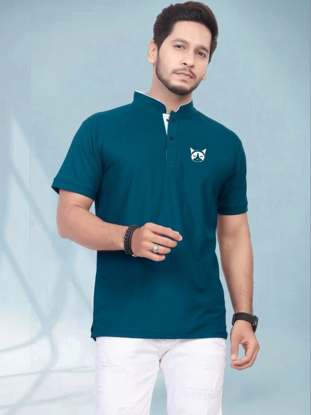 BAGHADBILLO Men Mandarin Collar T-shirt