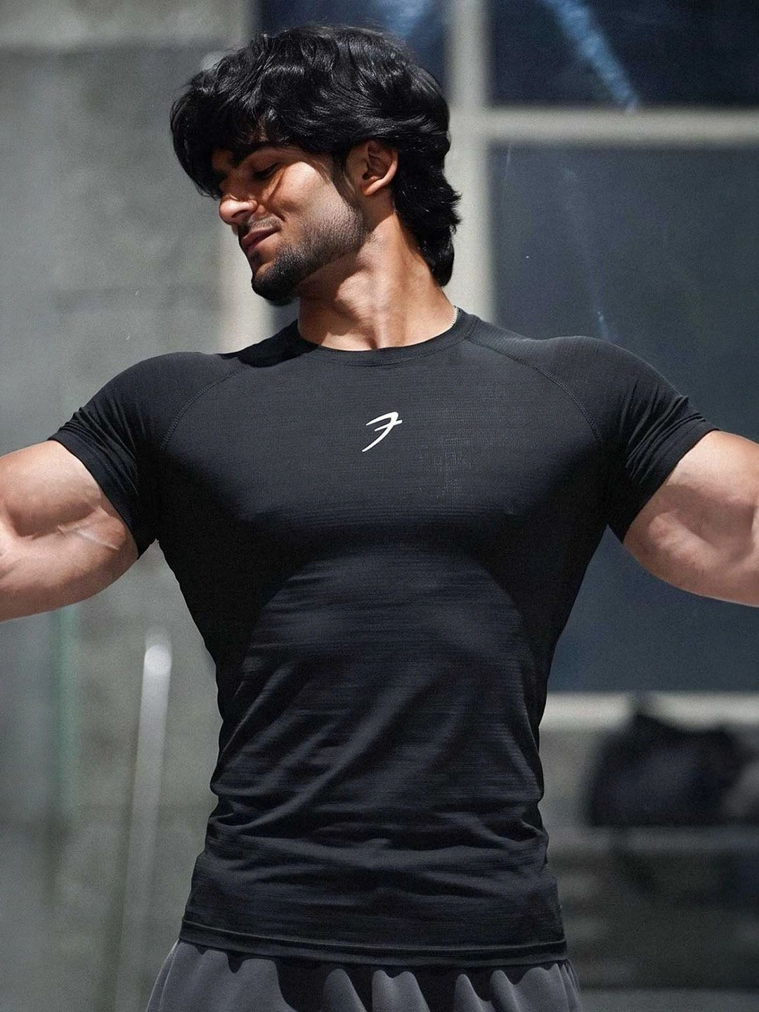 FUAARK Men Brand Logo Compression T-shirt
