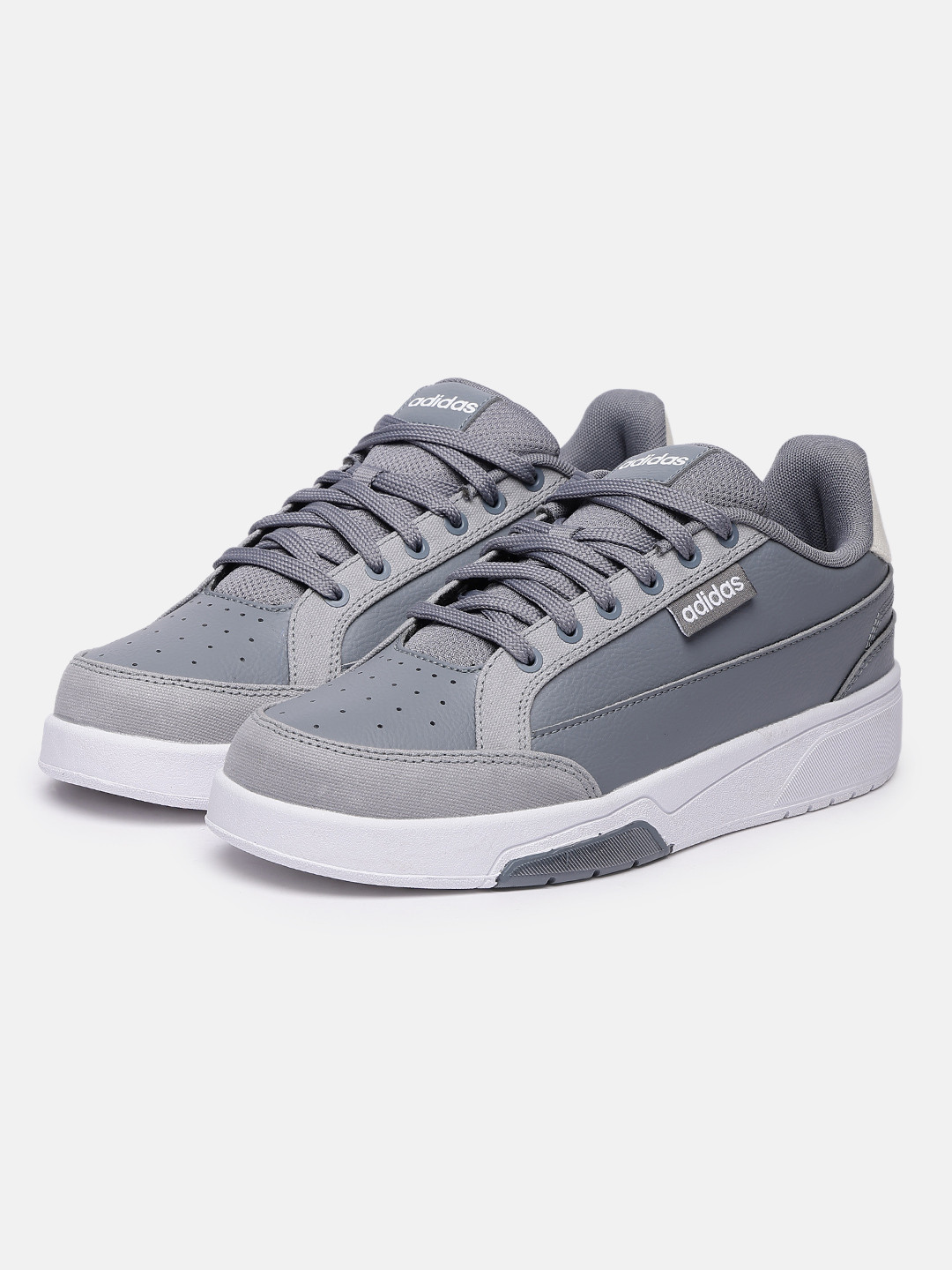ADIDAS Men GenYy Pro Sneakers
