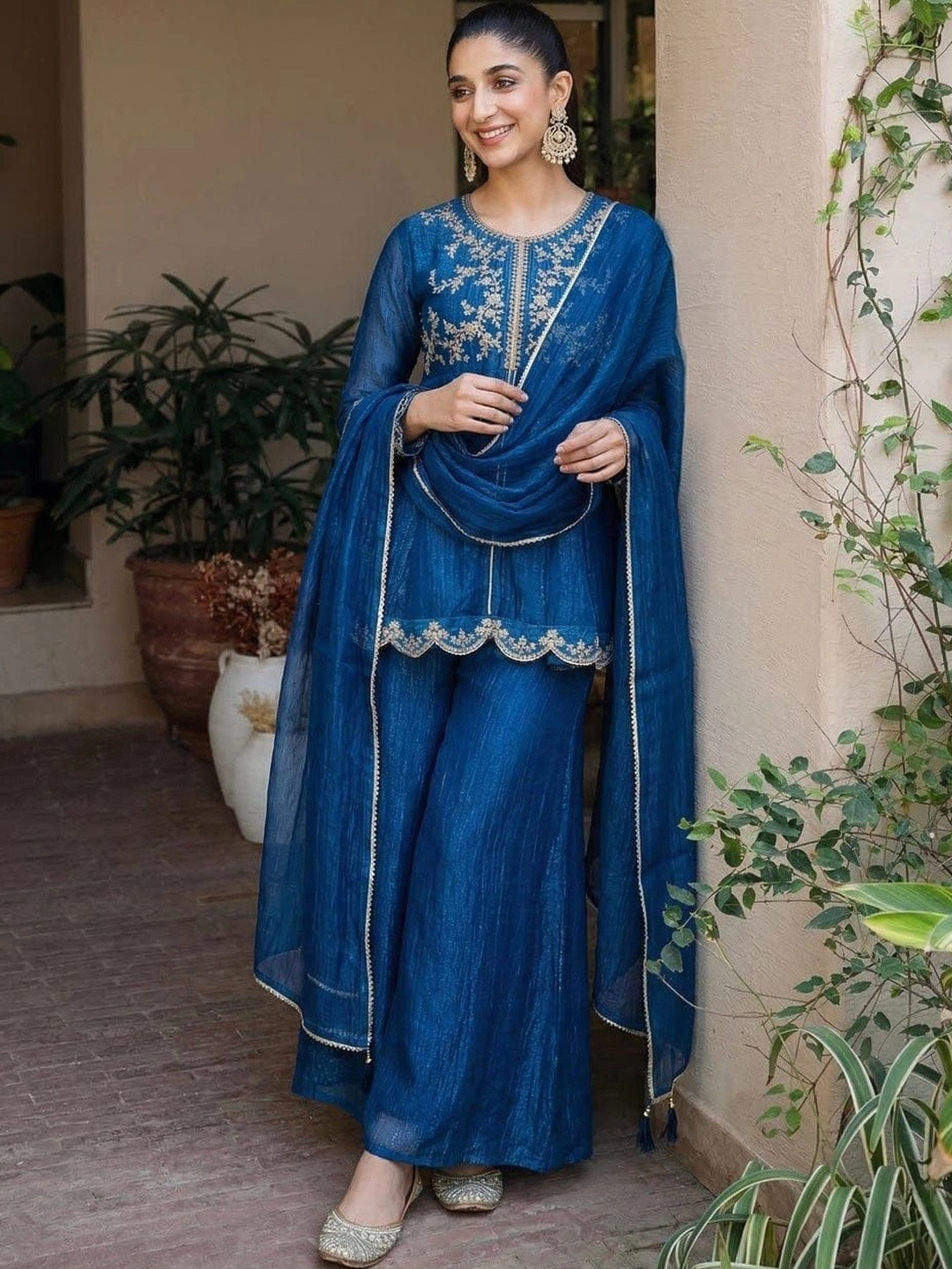 Latim Fashion Women Ethnic Motifs Embroidered Regular Pure Silk Kurta with Sharara & With Dupatta