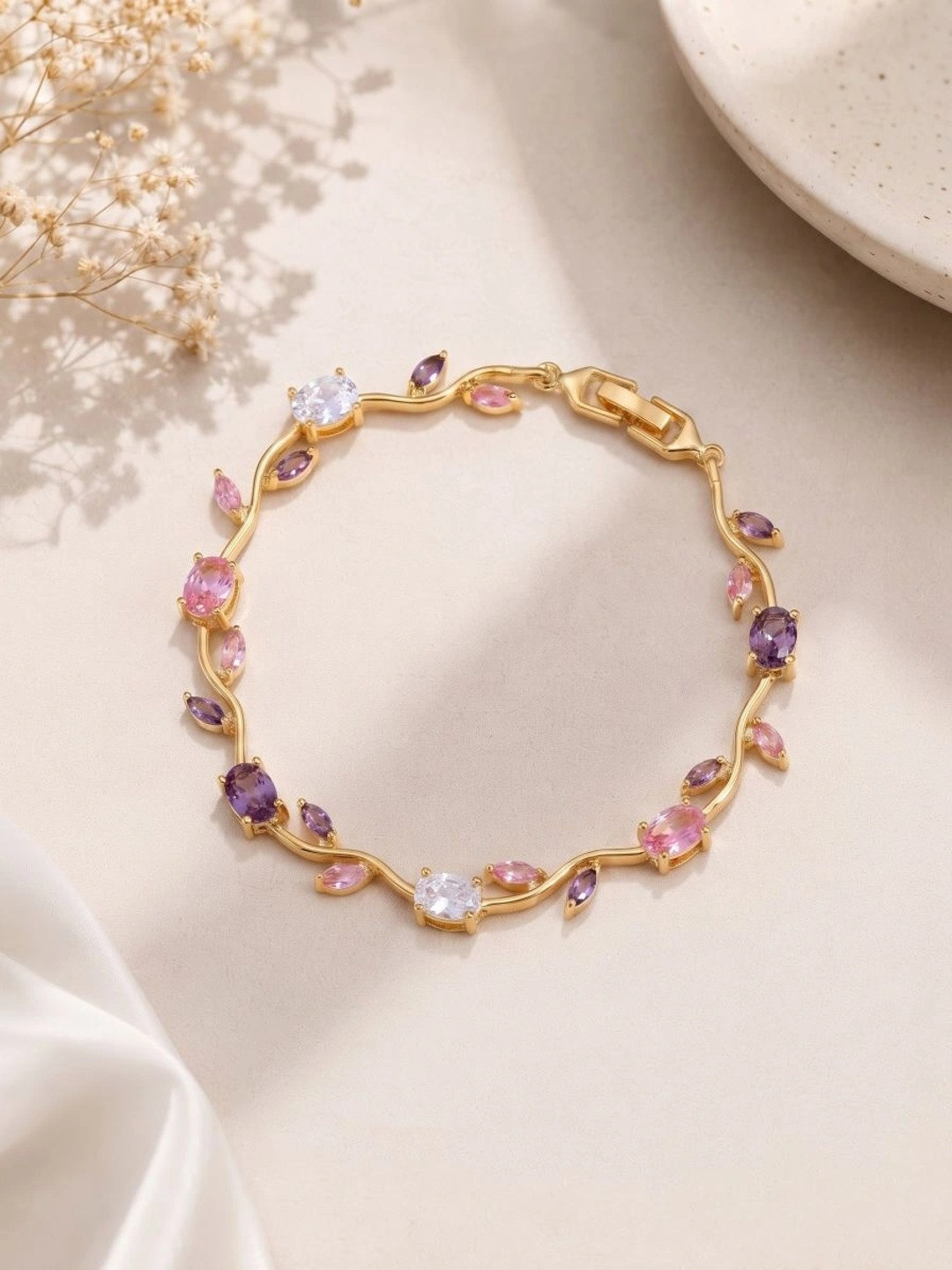 Sangria Women Brass Crystals Gold-Plated Link Bracelet