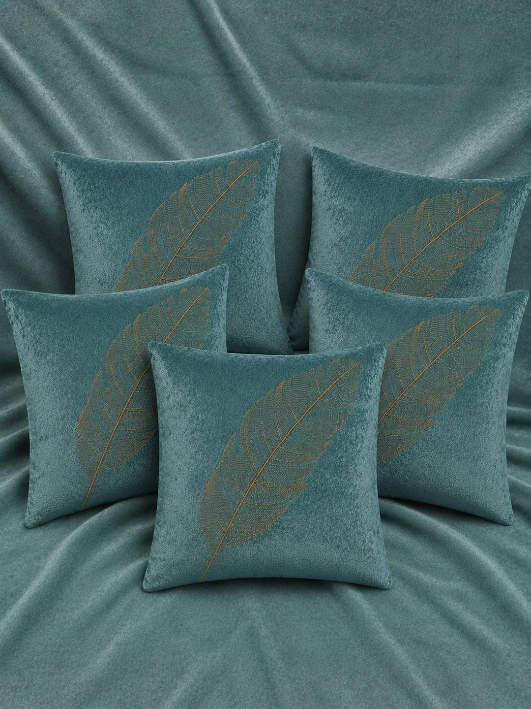 VORNEXA Blue Set of 5 Velvet Square Cushion Covers