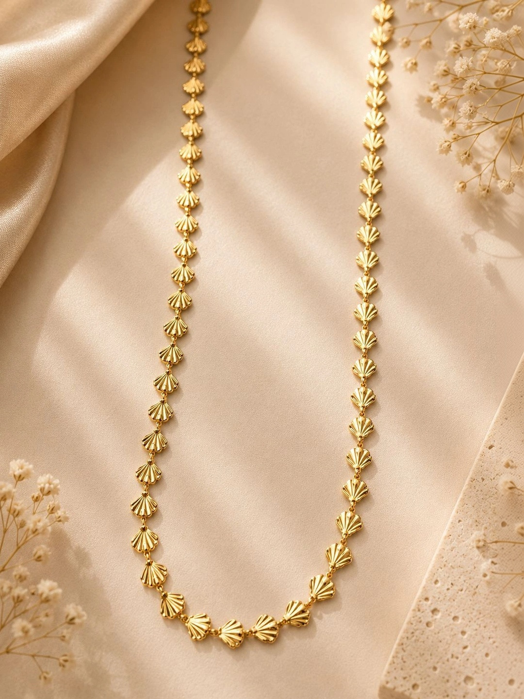 Zeraki Jewels Brass Gold-Plated Necklace