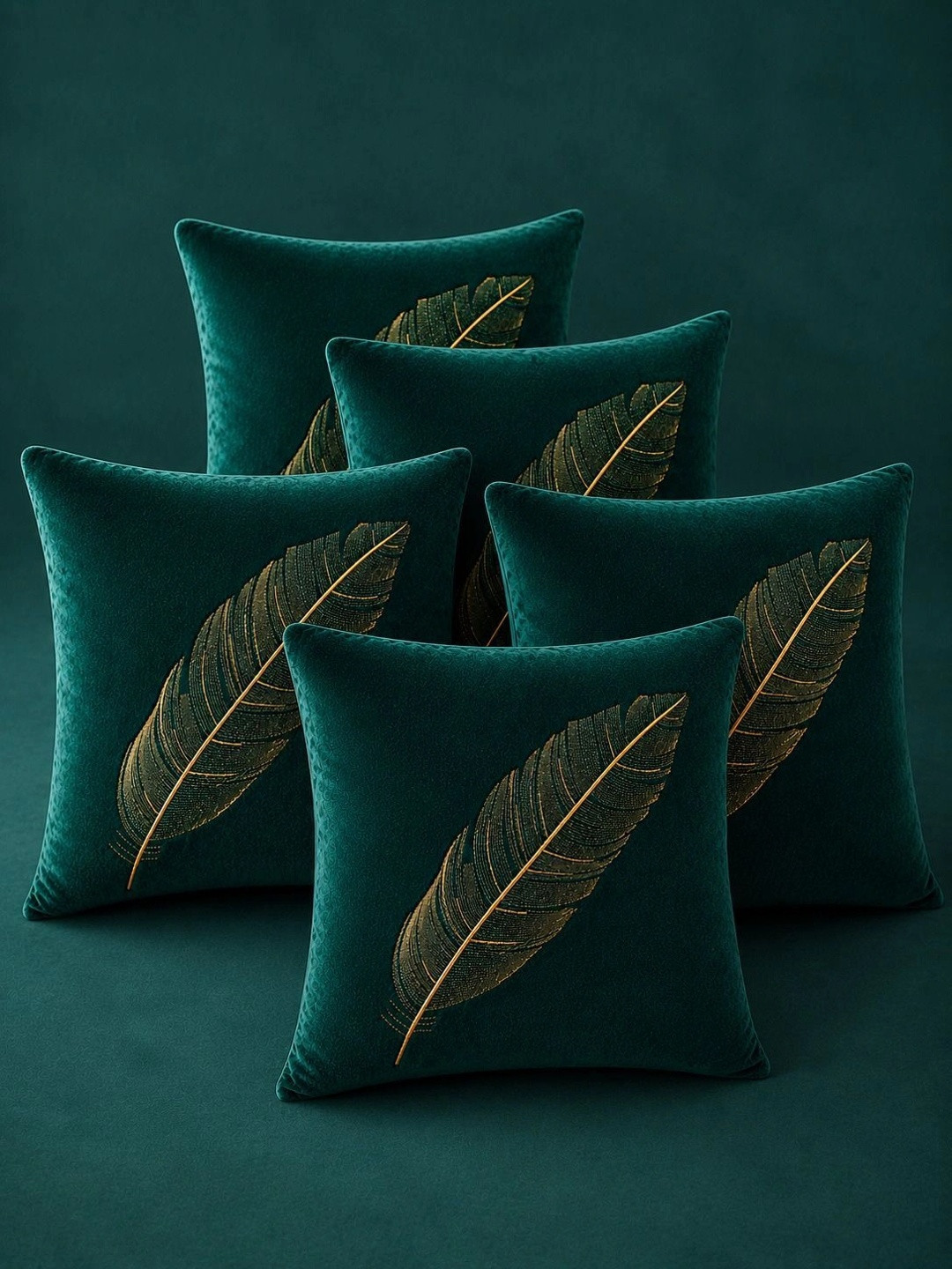 VORNEXA Green Set of 5 Velvet Square Cushion Covers