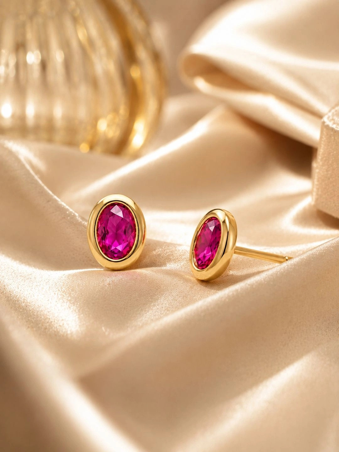 Forevershine Oval Studs Earrings