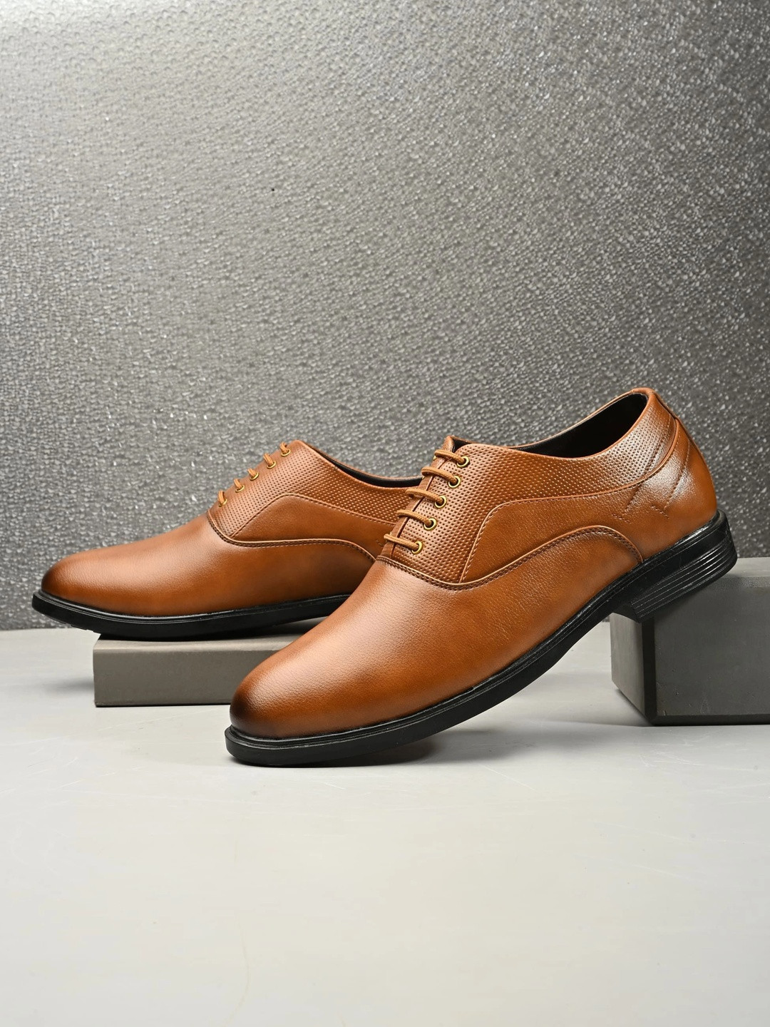 Provogue Men Round Toe Formal Derbys