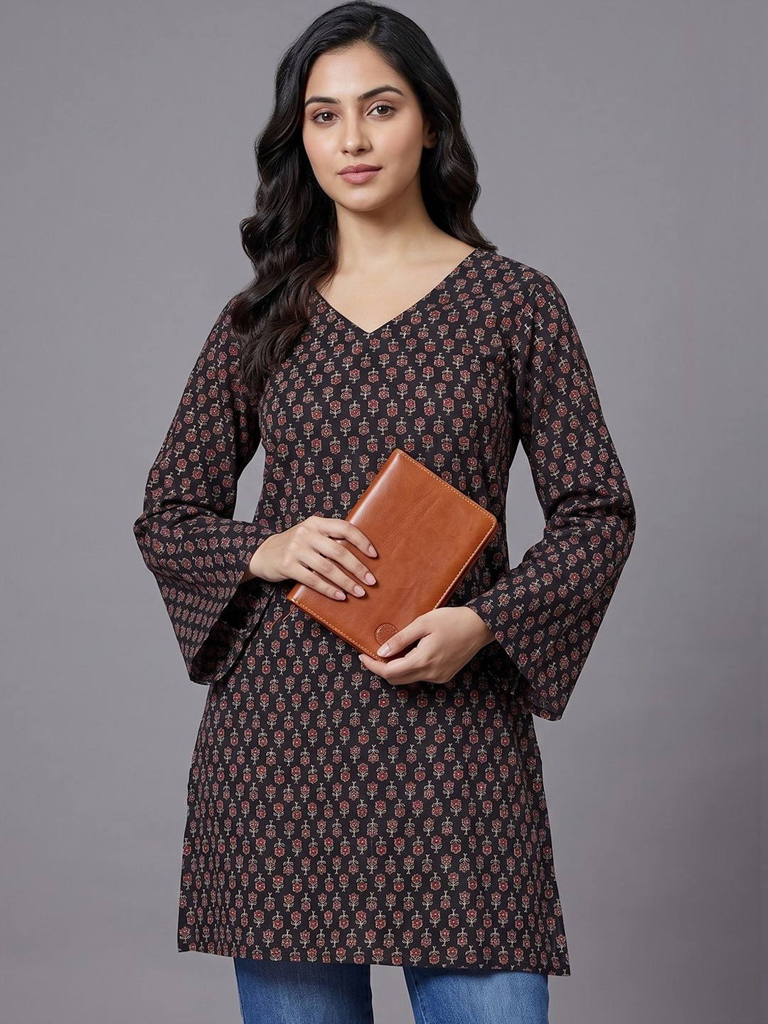 Navibhu Everyday Workwear Women Ethnic Motifs Printed Bell Sleeves Kurta