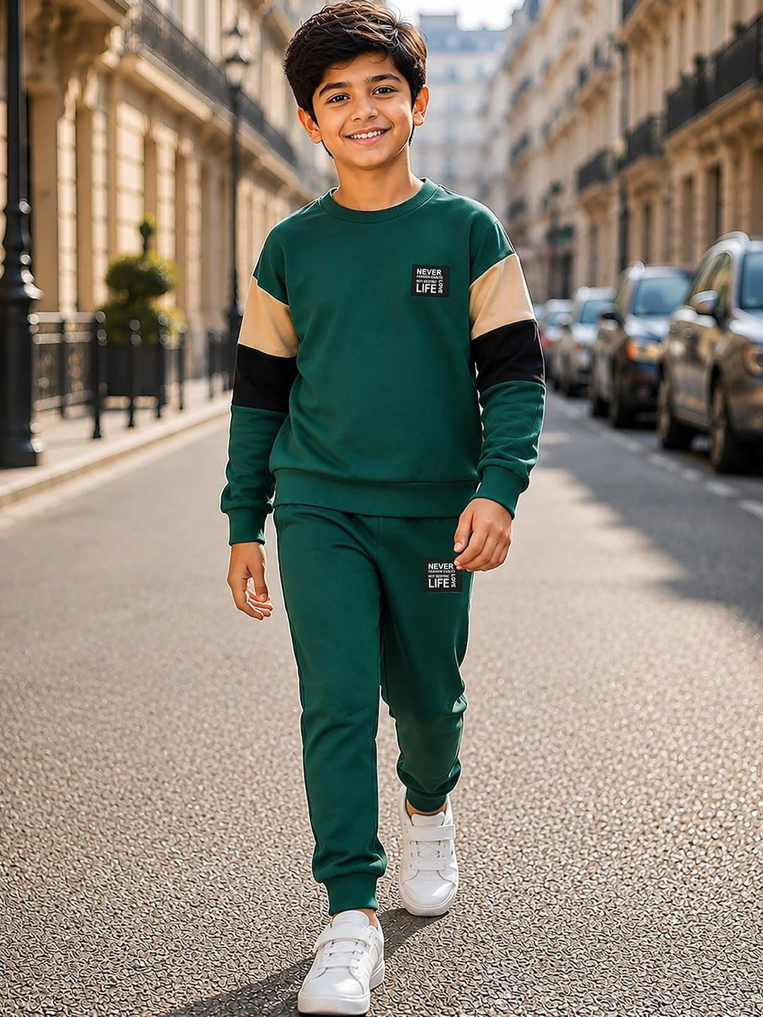 KEESOR Boys Colourblocked