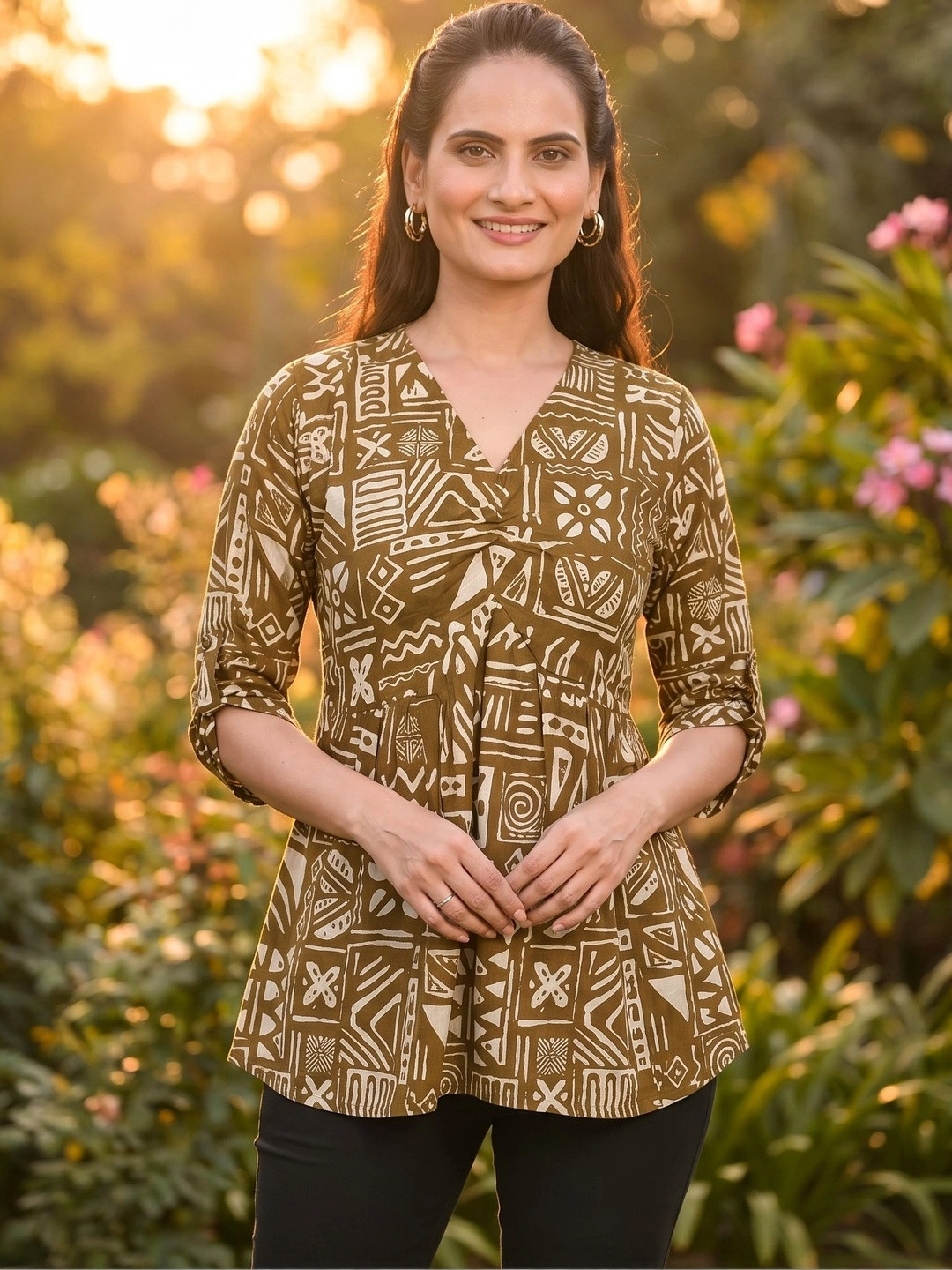 HIALTO Print Roll-Up Sleeves Cotton Blend Top