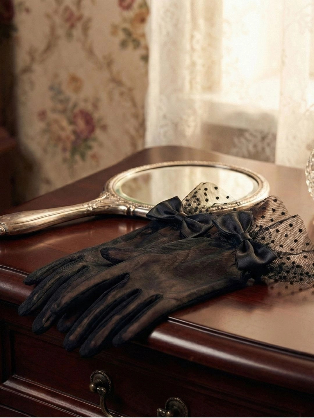OMID Women Patterned Gloves