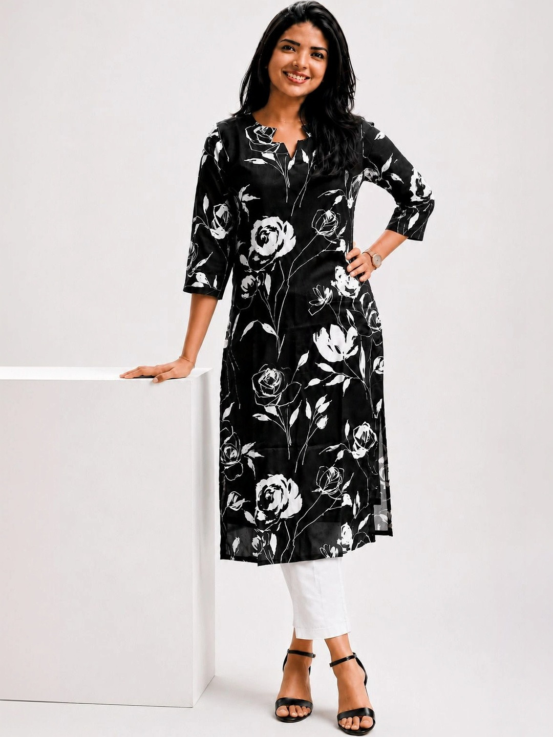 Lugru Collection Floral Printed V-Neck Kurti