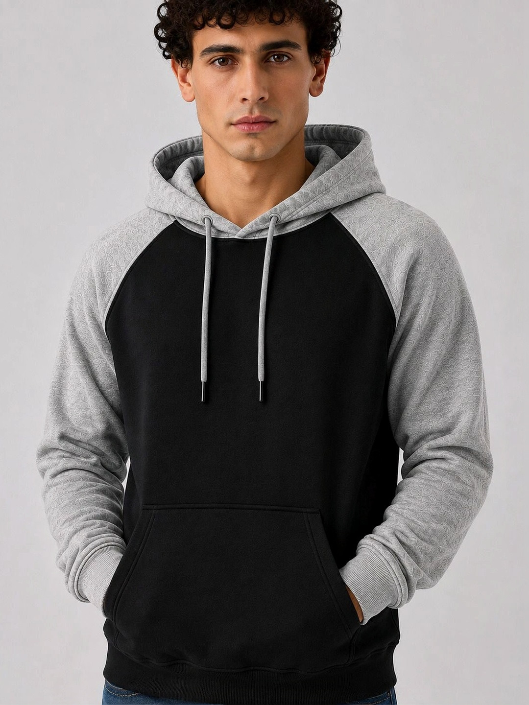 ZEN1 FASHION Men Colourblocked Hooded Sweatshirt