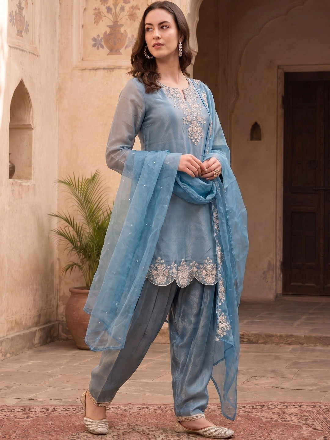 Sangria Women Ethnic Motifs Embroidered Regular Thread Work Kurta with Patiala & With Dupatta