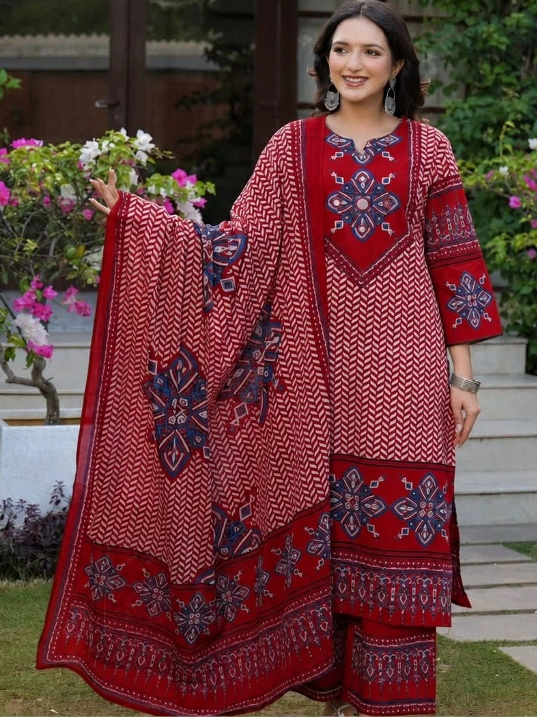 SHASHANK FASHION & BRIGHT FASHION Women Cotton Printed Kurta Palazzo Suit with Dupatta