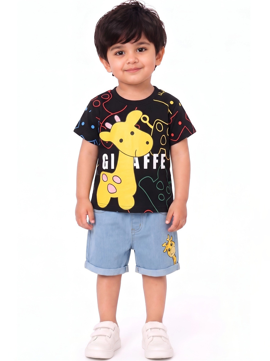 KIDDOLO Boys Printed T-shirt with Shorts