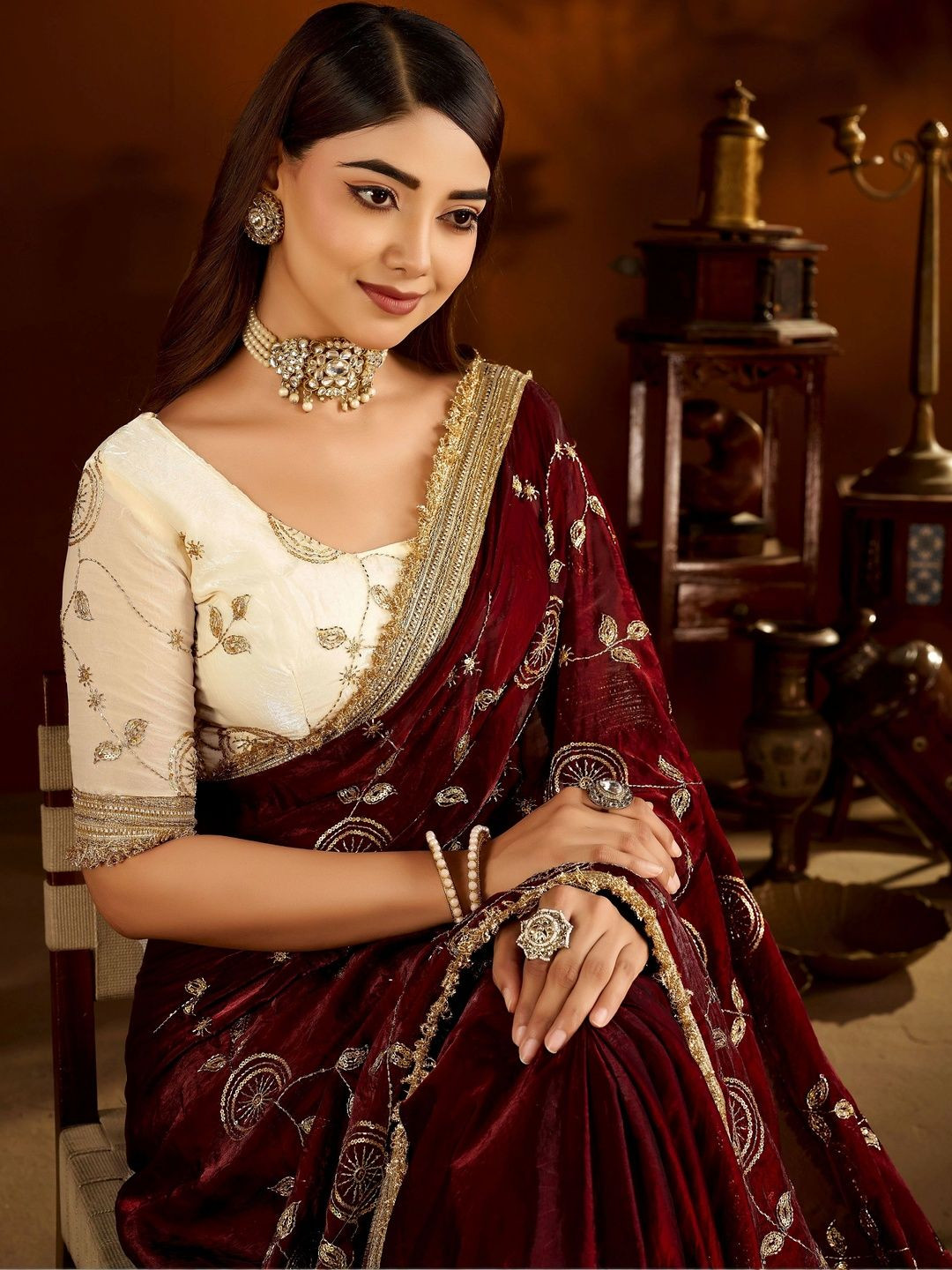 GRUHNAREE Floral Embroidered Satin Saree
