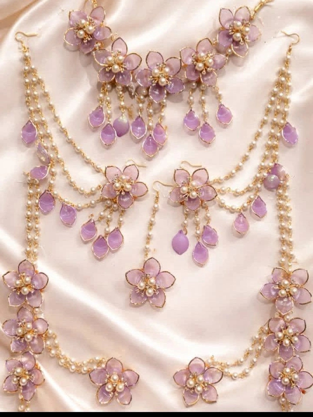 AJ Azad Jewels Pearl Maang Tika and Earrings