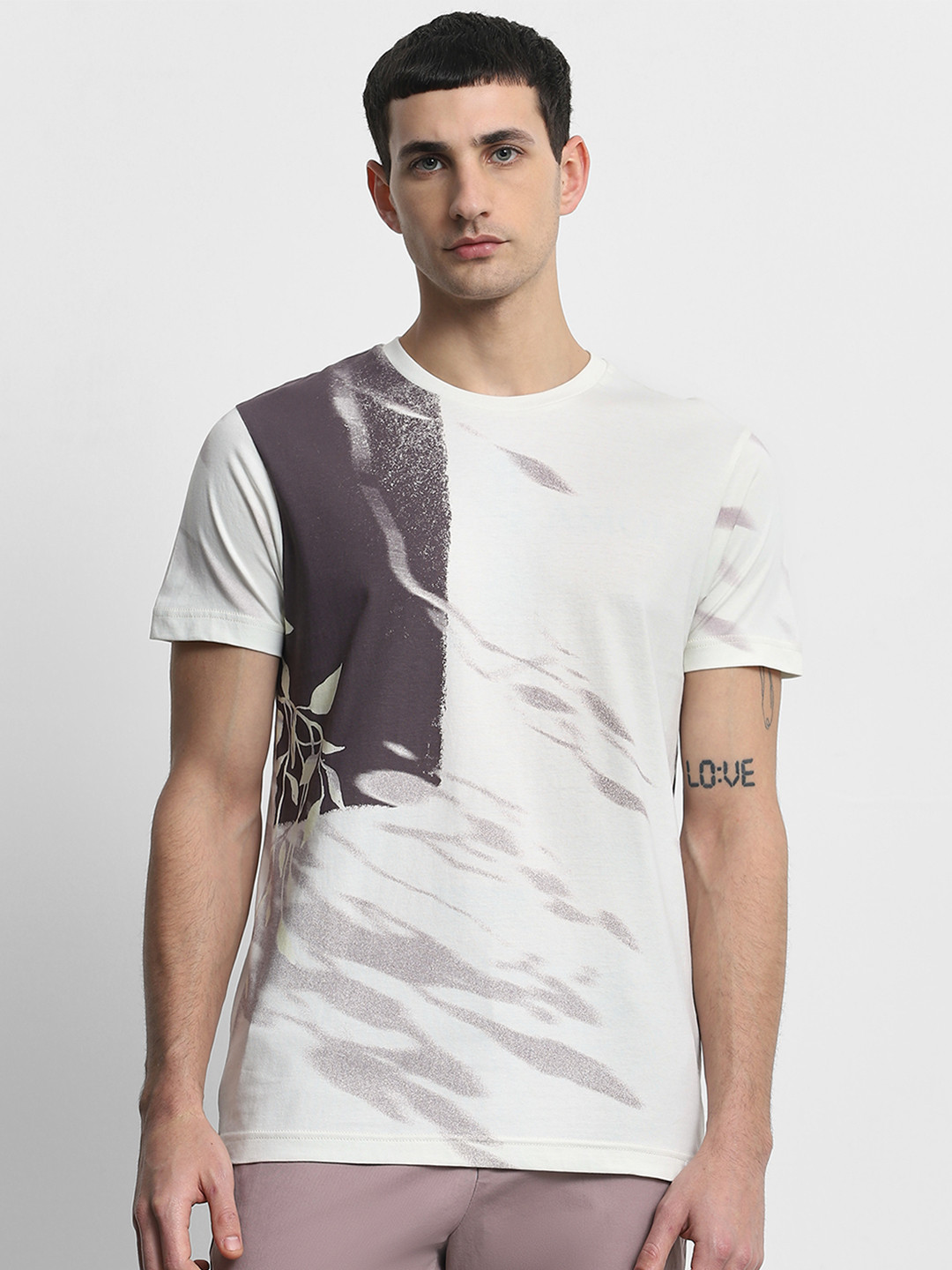 Mufti Men Abstract Printed Round Neck Slim Fit Cotton T-Shirt