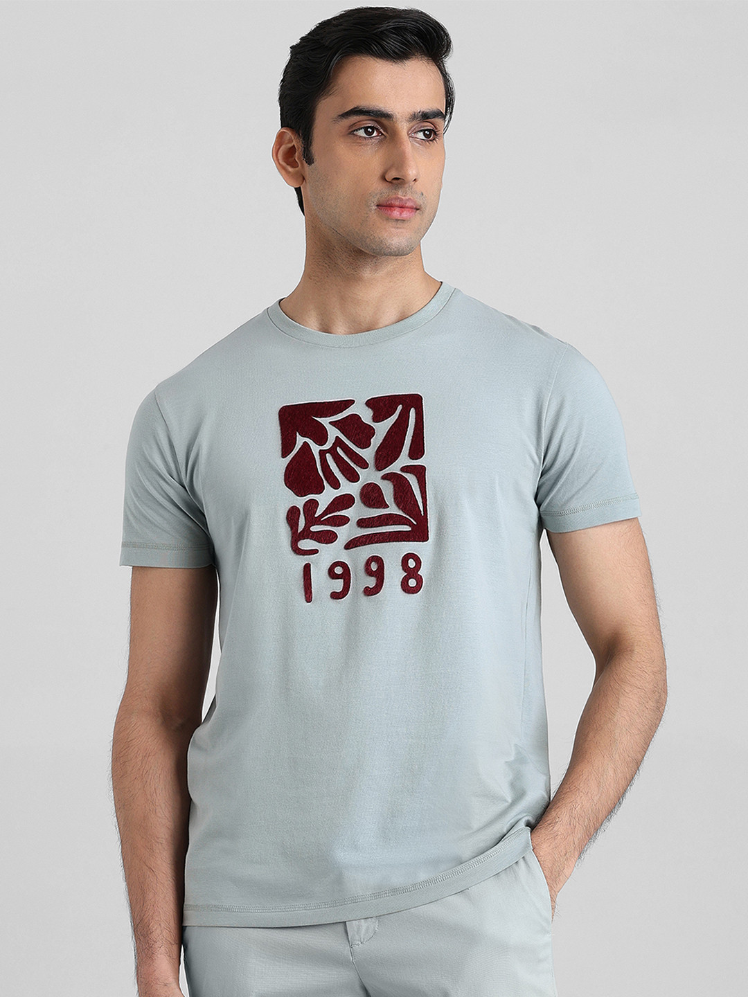 Mufti Graphic Printed Round Neck Short Sleeves Slim Fit T-Shirt