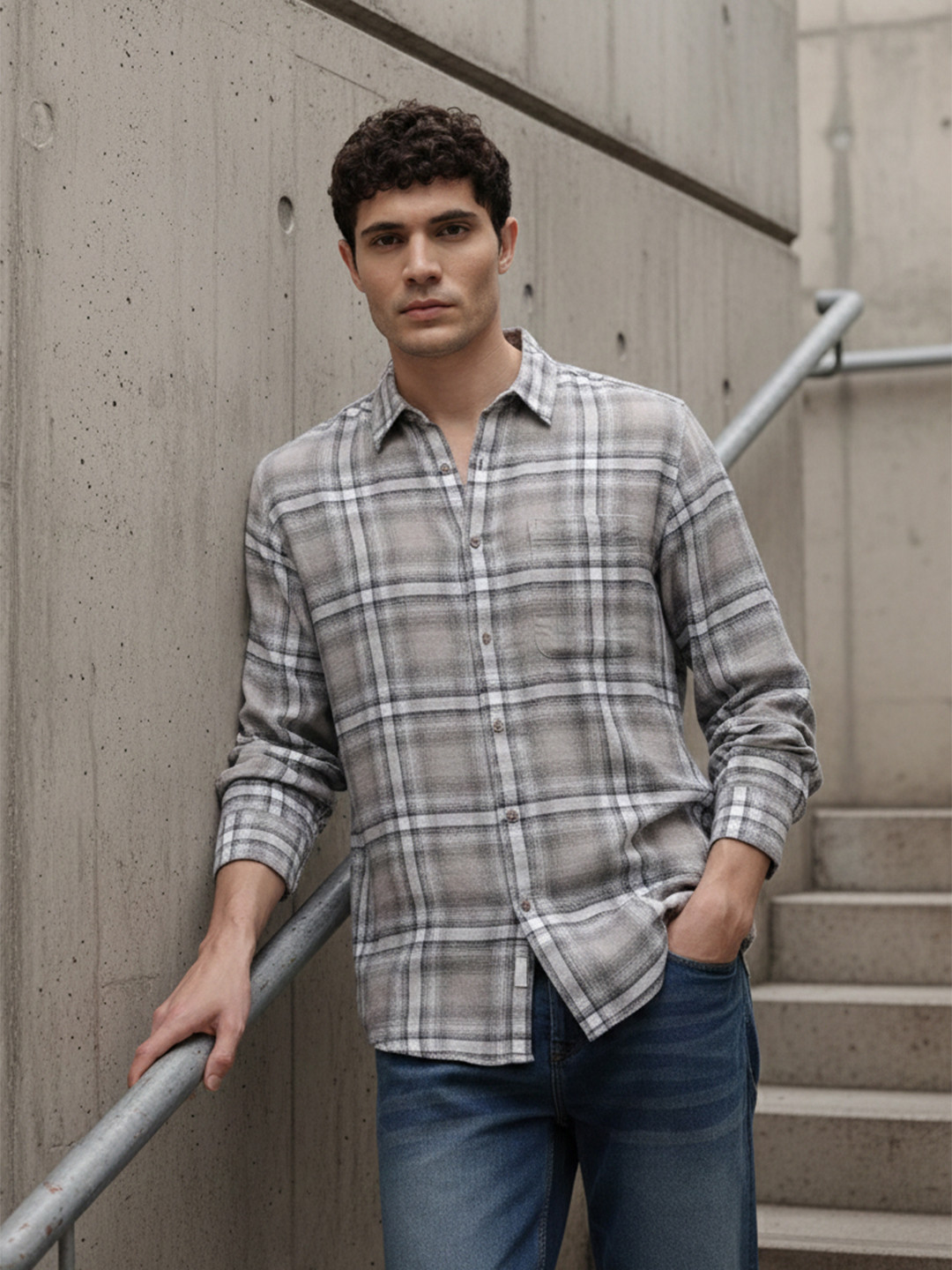 The Roadster Life Co. Checked Pure Cotton Casual Shirt