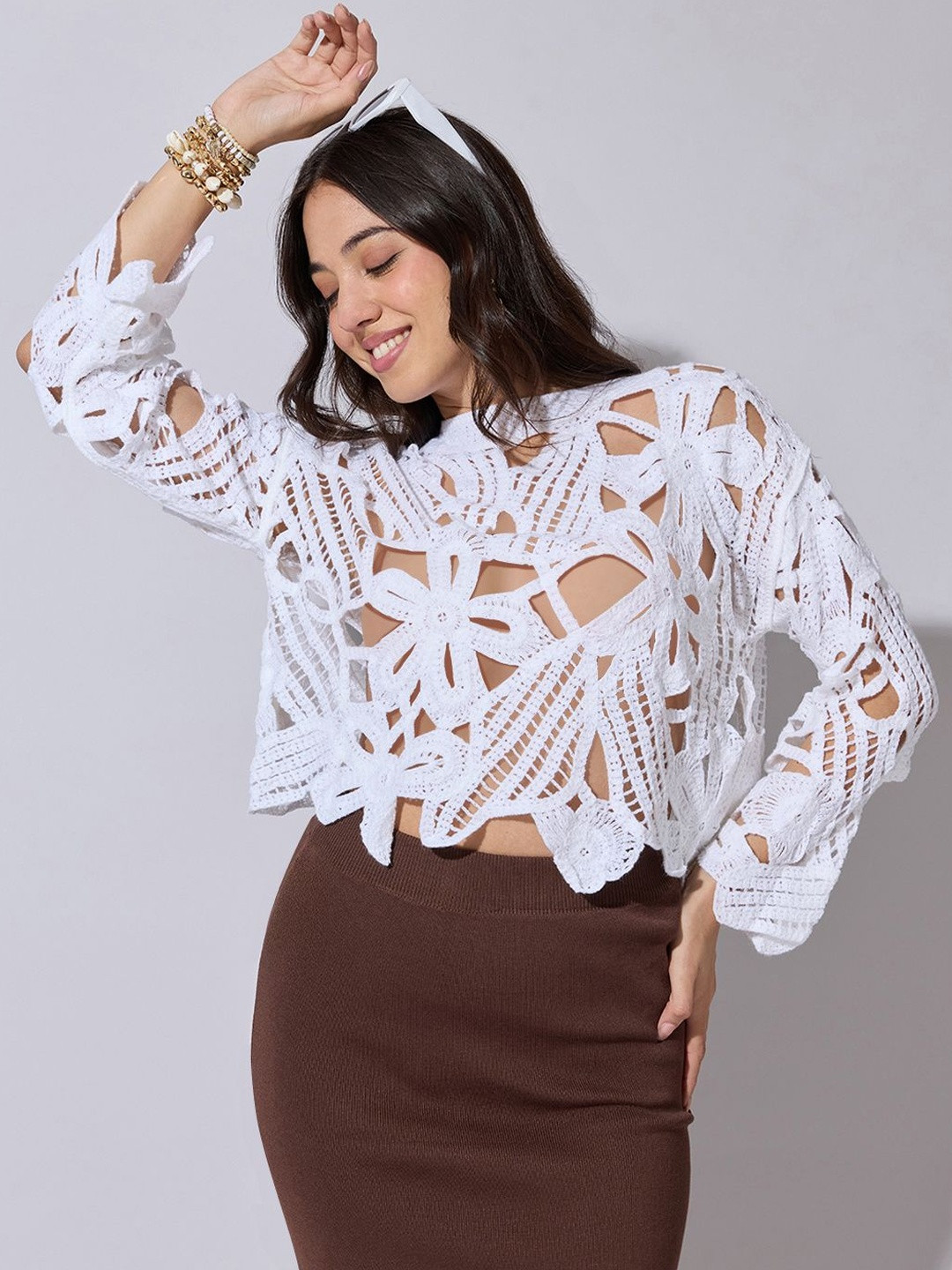 SHOWOFFFF Crochet Crop Top