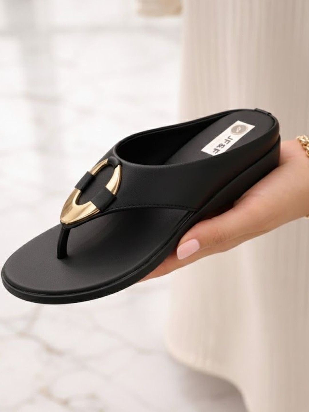 JANTA FOOTWEAR AND FASHION Women Canvas Comfort Sandals