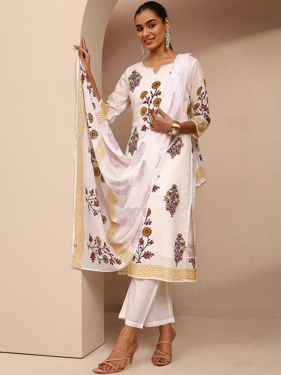 Libas Women Floral Printed Regular Kurta with Trousers & With Dupatta