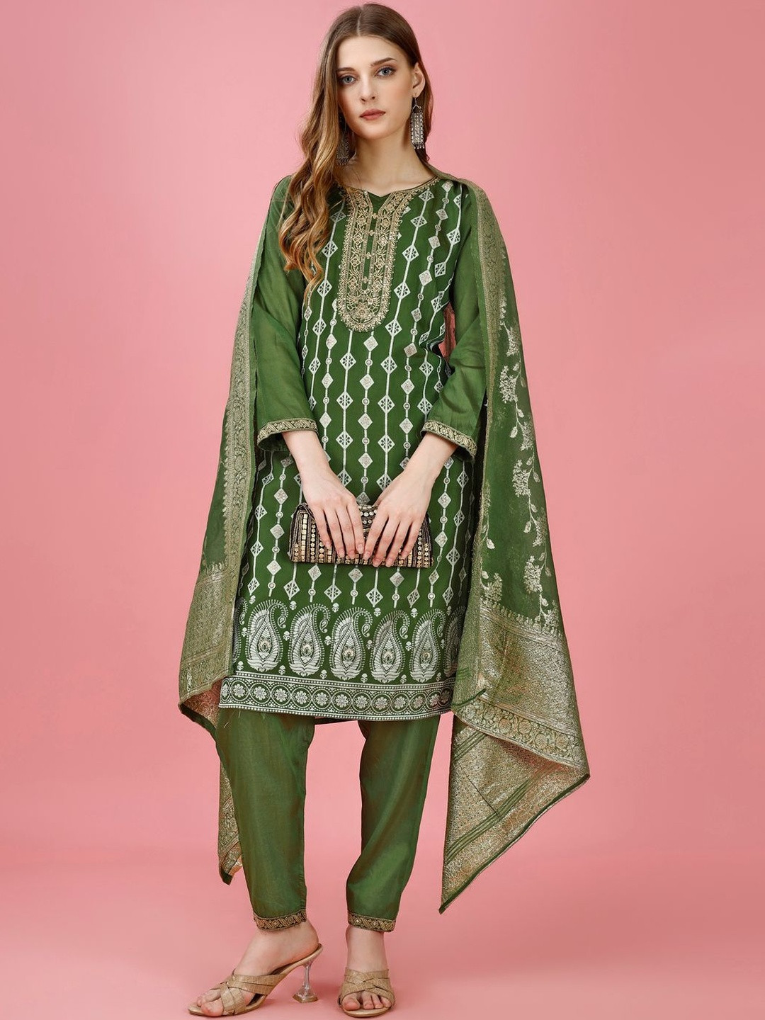 STH Women Ethnic Motifs Embroidered Regular Thread Work Pure Silk Kurta with Trousers & With Dupatta