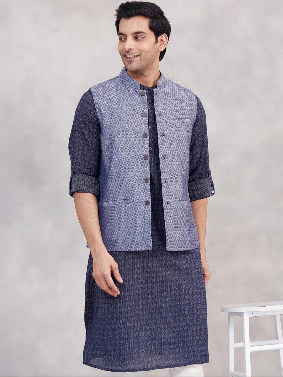 Fabindia Woven Design Mandarian Collar Neck Woven Nehru Jacket