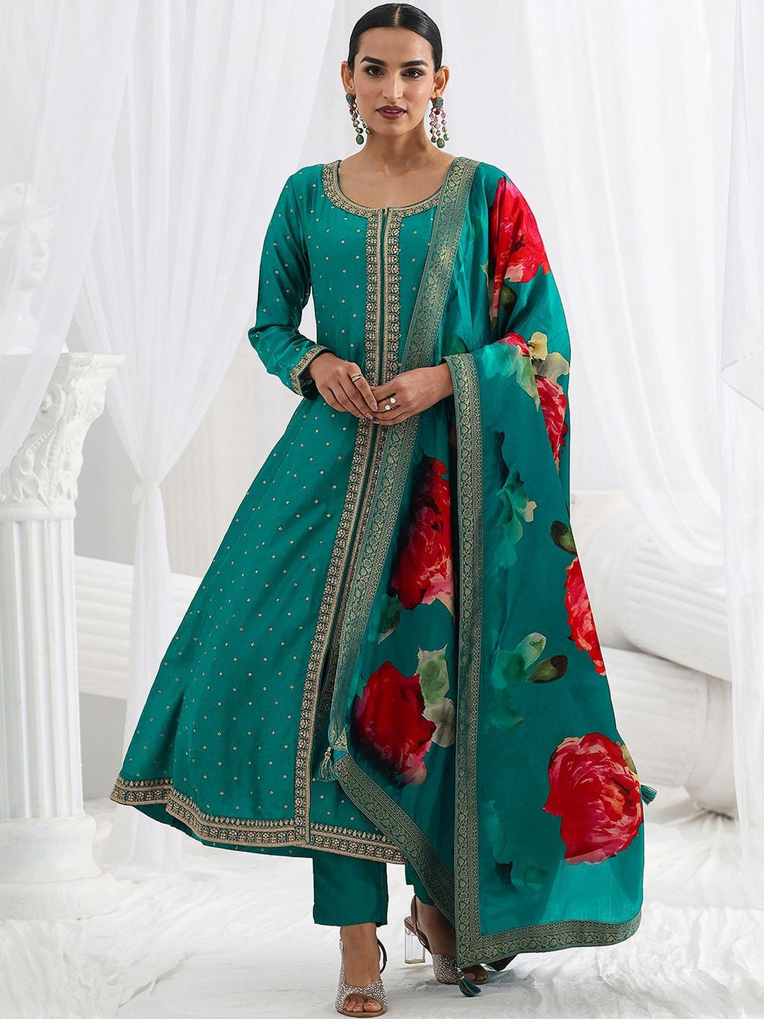 Libas Women Ethnic Motifs Panelled Thread Work Kurta with Trousers & With Dupatta